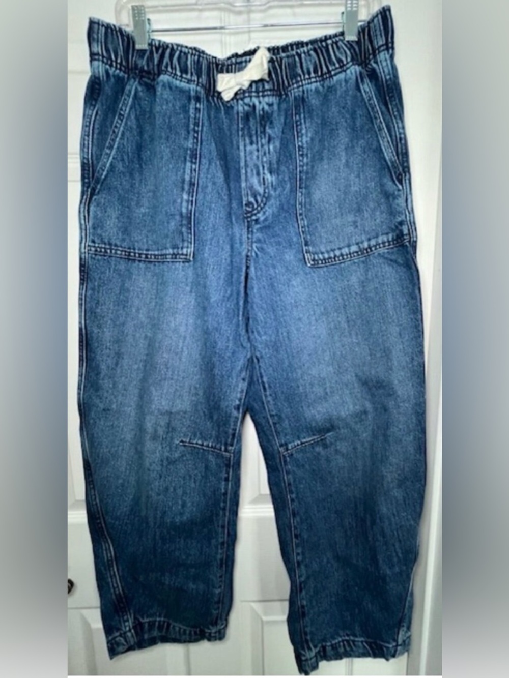GAP Pull-On barrel jeans with Cream Drawstring